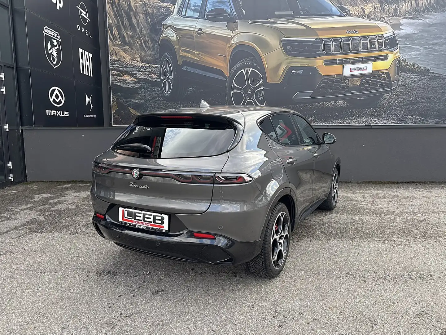 Alfa Romeo Tonale Veloce 1.5 T4 48V MHEV VGT DCT inkl. Winterpake... Grau - 2