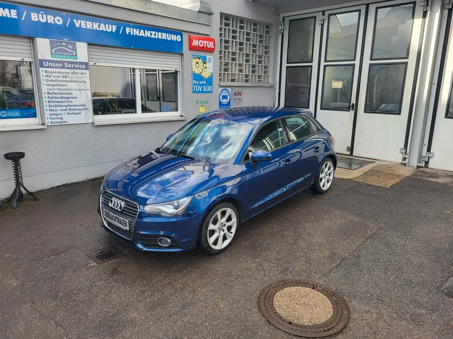 Audi A1 Sportback Ambition 4/5 türer Xenon Navi Blau - 2
