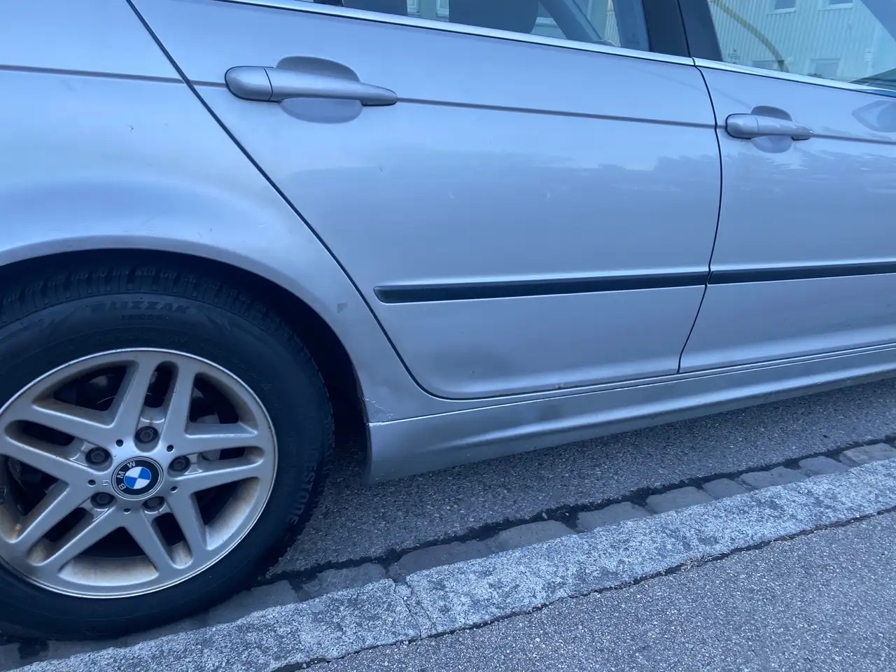 BMW 323i, foto 6