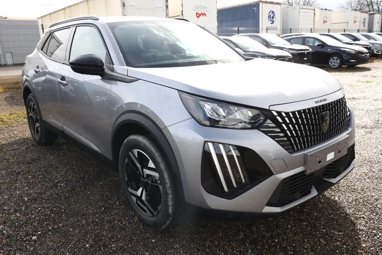 Peugeot 2008 Allure Hybrid Nav Keyl ACC 360° SHZ 2xPDC 107 k... Silber - 2