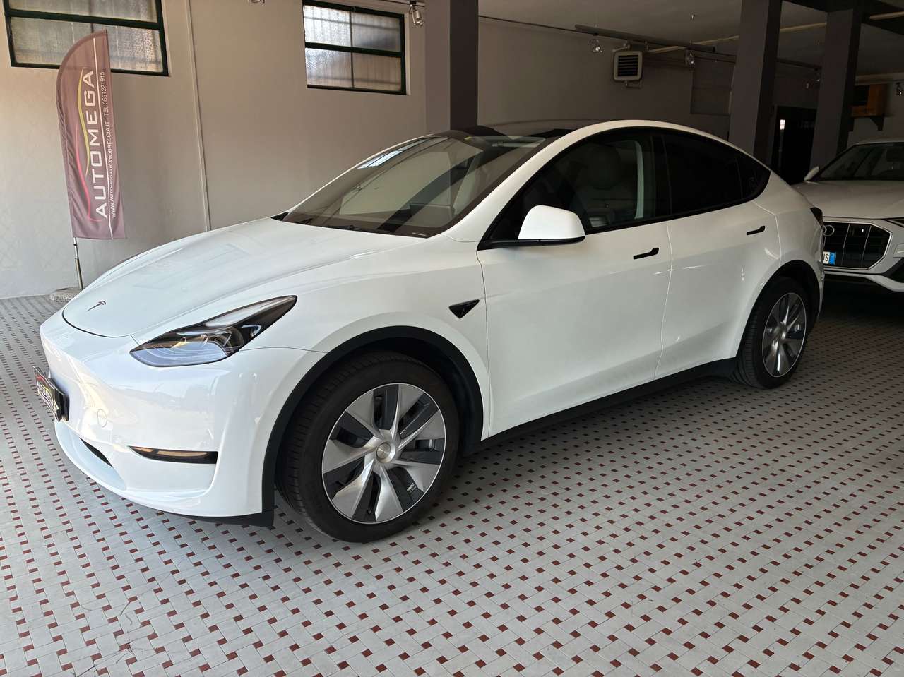 Tesla Model Y Aziendale Single Motor rwd