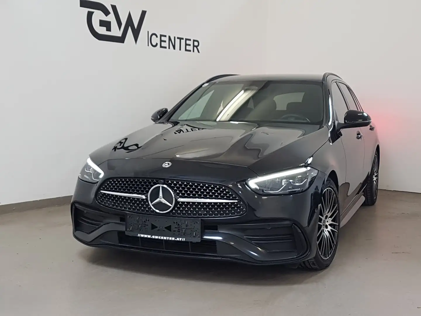 Mercedes-Benz C 200 T d AMG Line Schwarz - 1