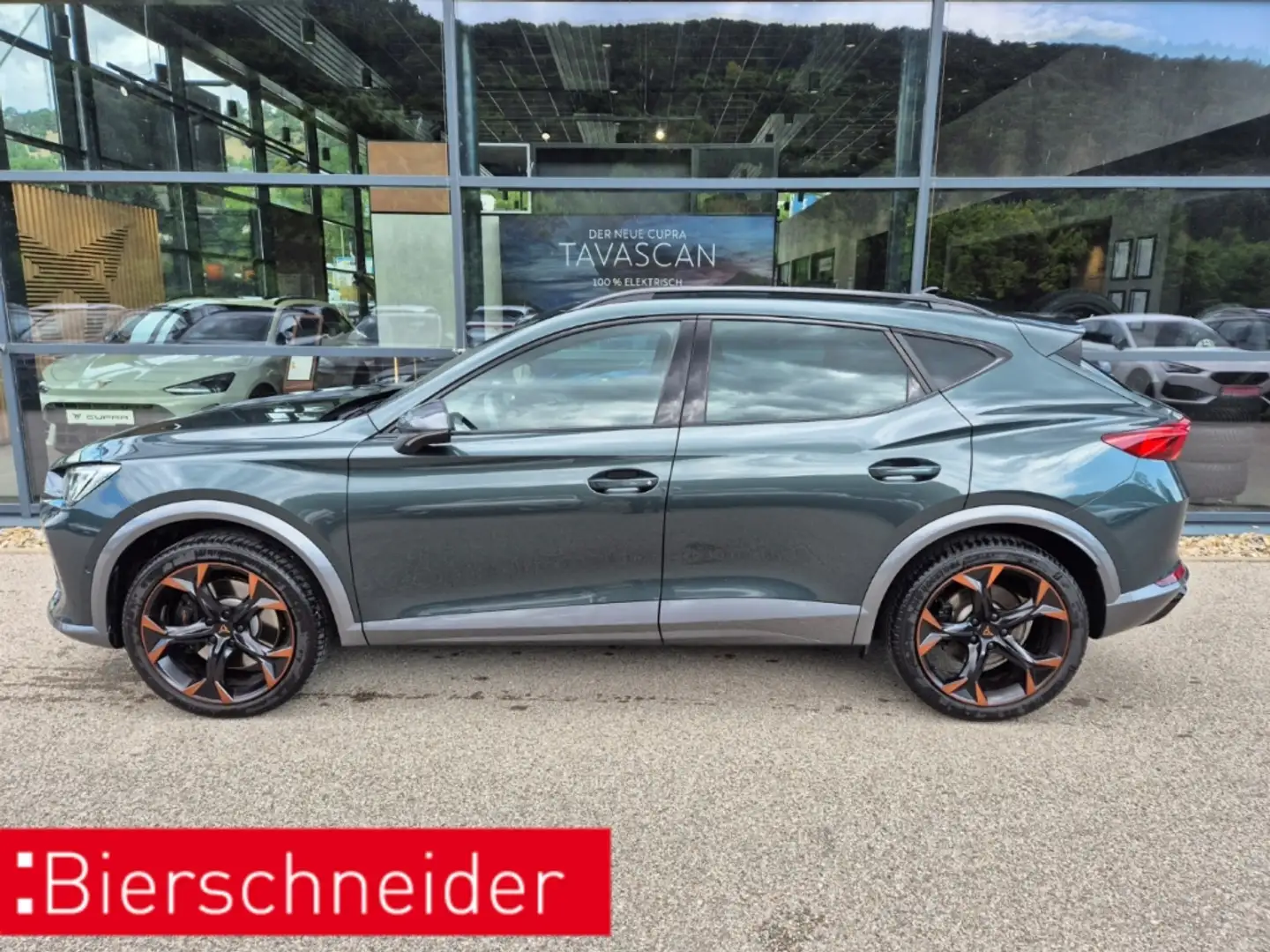 CUPRA Formentor 2.0 TSI DSG 4Drive VZ eSitz Beats Kamera Verde - 2