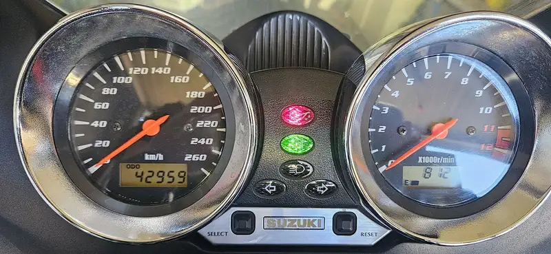 Suzuki Bandit 1200 - foto 8