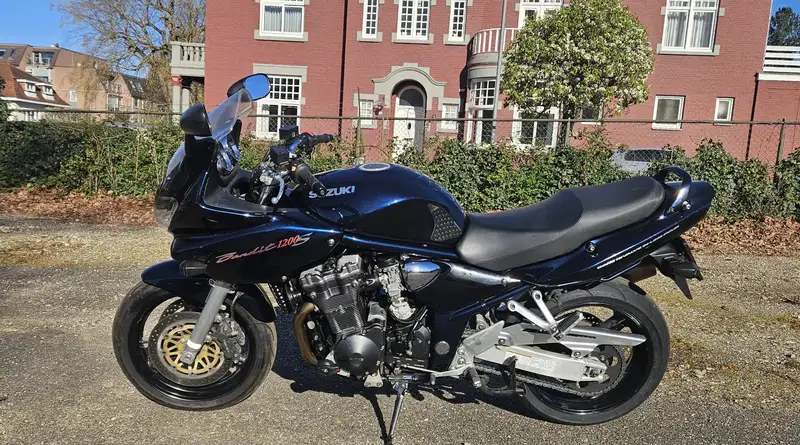 Suzuki Bandit 1200 - foto 4