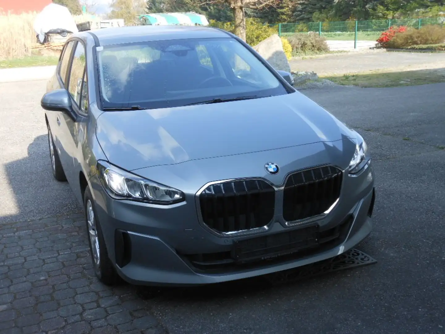 BMW 218 218 d Active Tourer   *   LED-SW   * Grau - 1