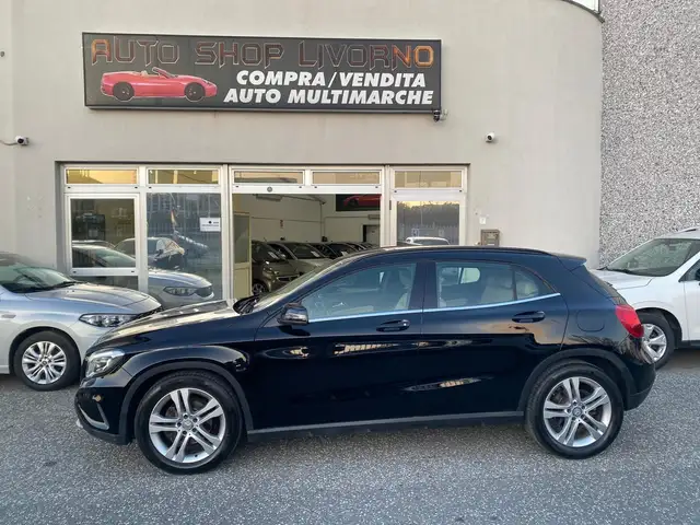 Mercedes-Benz GLA 200 GLA 200 CDI Automatic 4Matic Premium