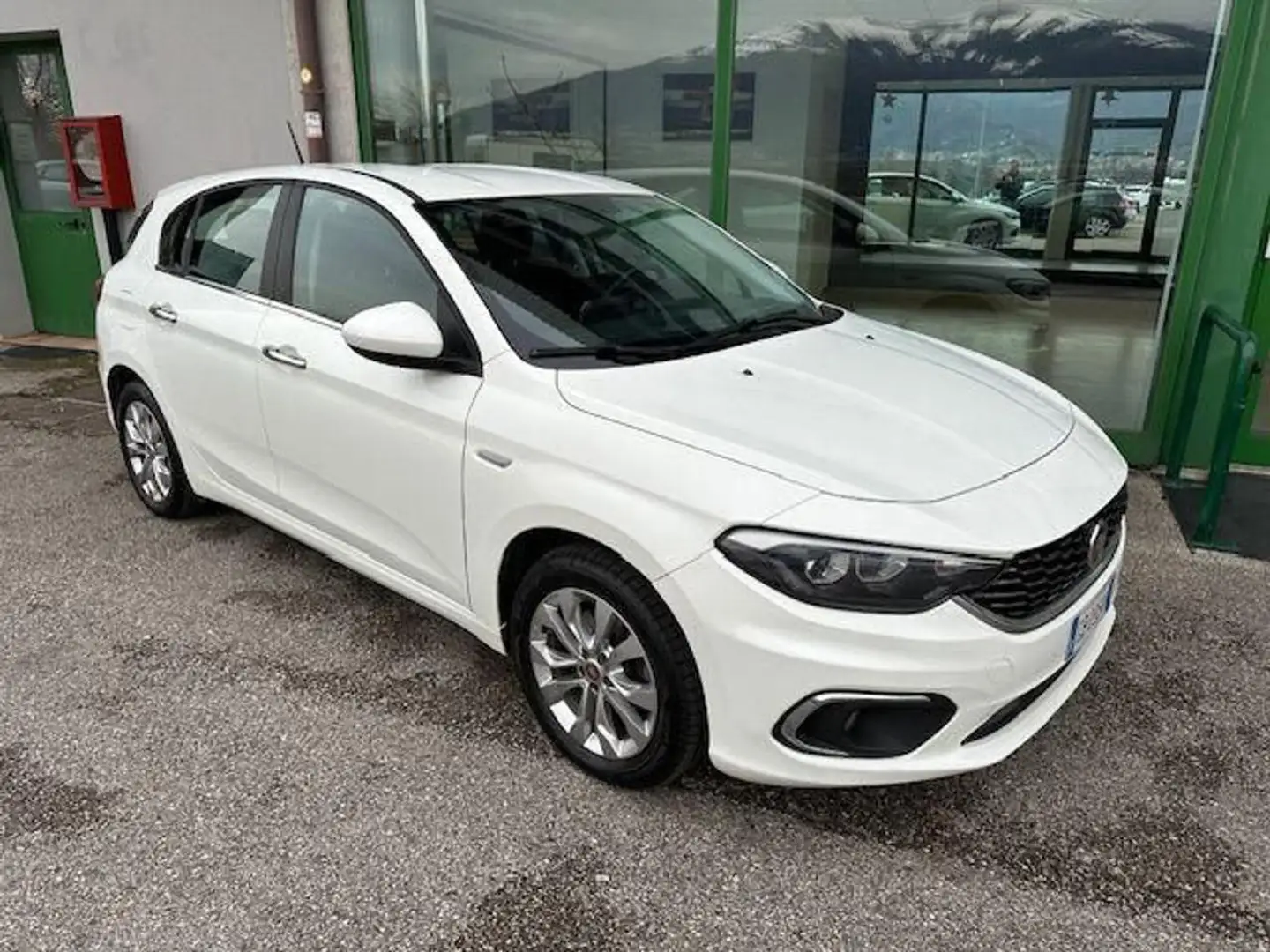 Fiat Tipo 1.3 Mjt S&S SW Business Weiß - 1