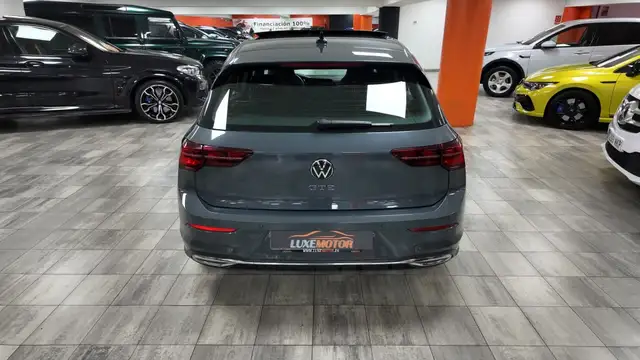 Volkswagen Golf view 5