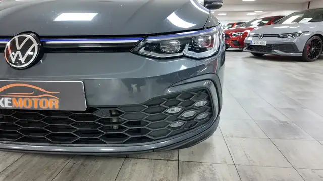 Volkswagen Golf view 10