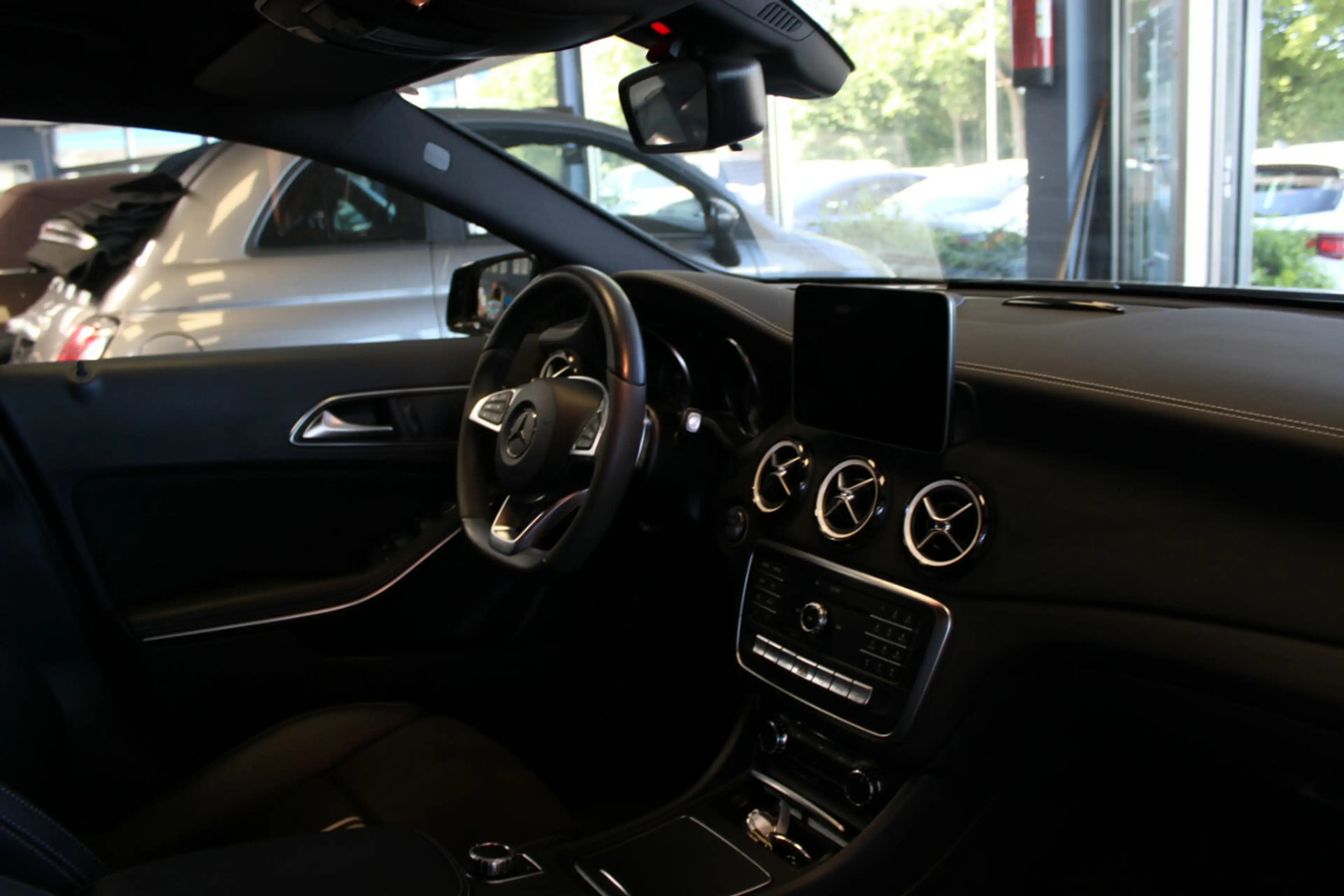 Mercedes-Benz A 180 d 7G-DCT Peak Edition AMG — photo 9