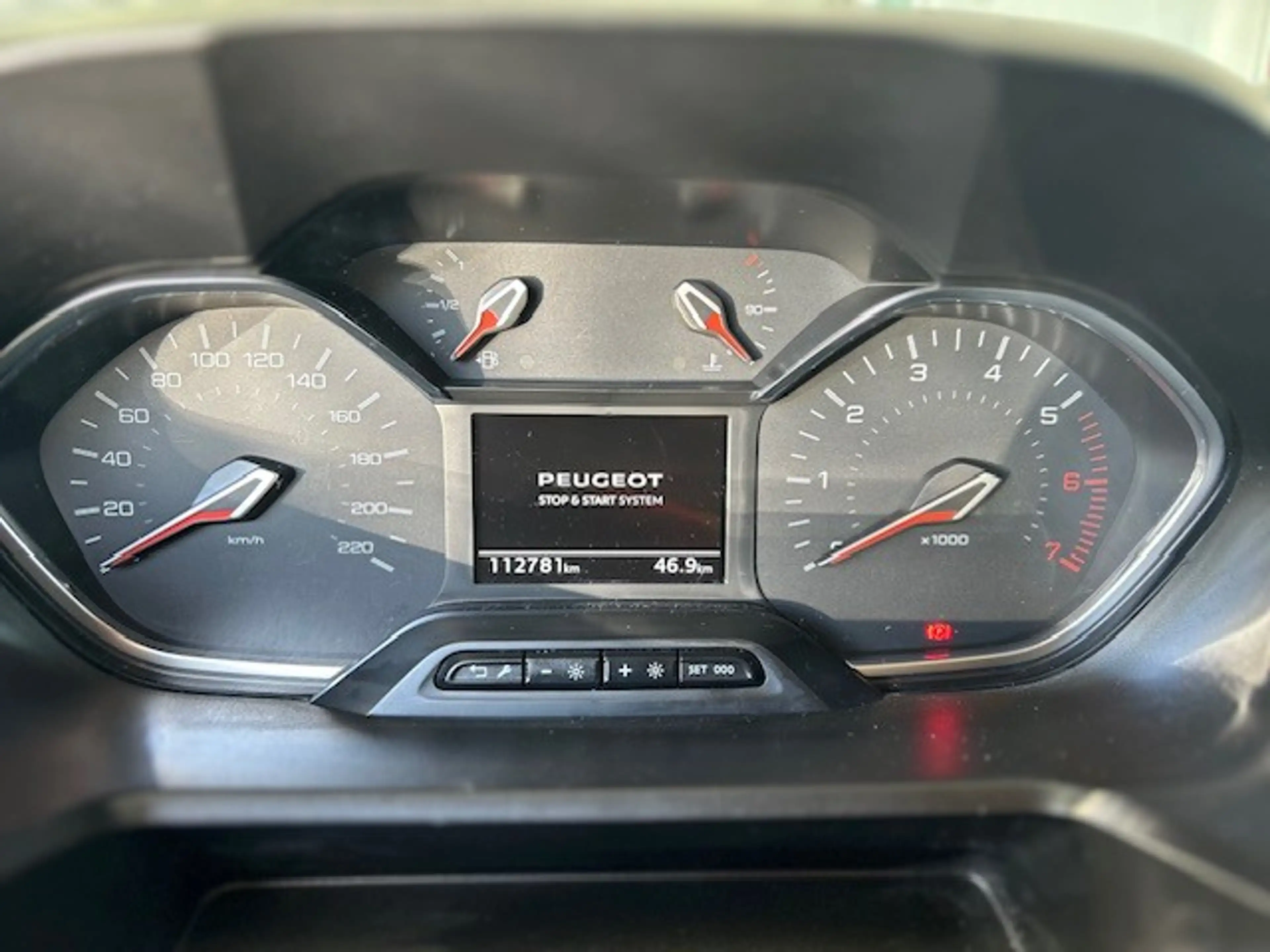 Peugeot Rifter Rifter 1.5 BlueHDi Allure, GPS, camera, Carplay+Android Auto, trekhaak etc — photo 10