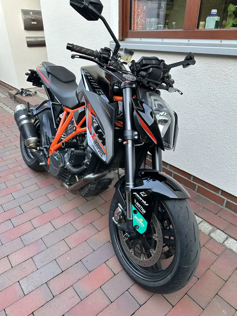 KTM 1290 Super Duke R 1.0 Schwarz - 1
