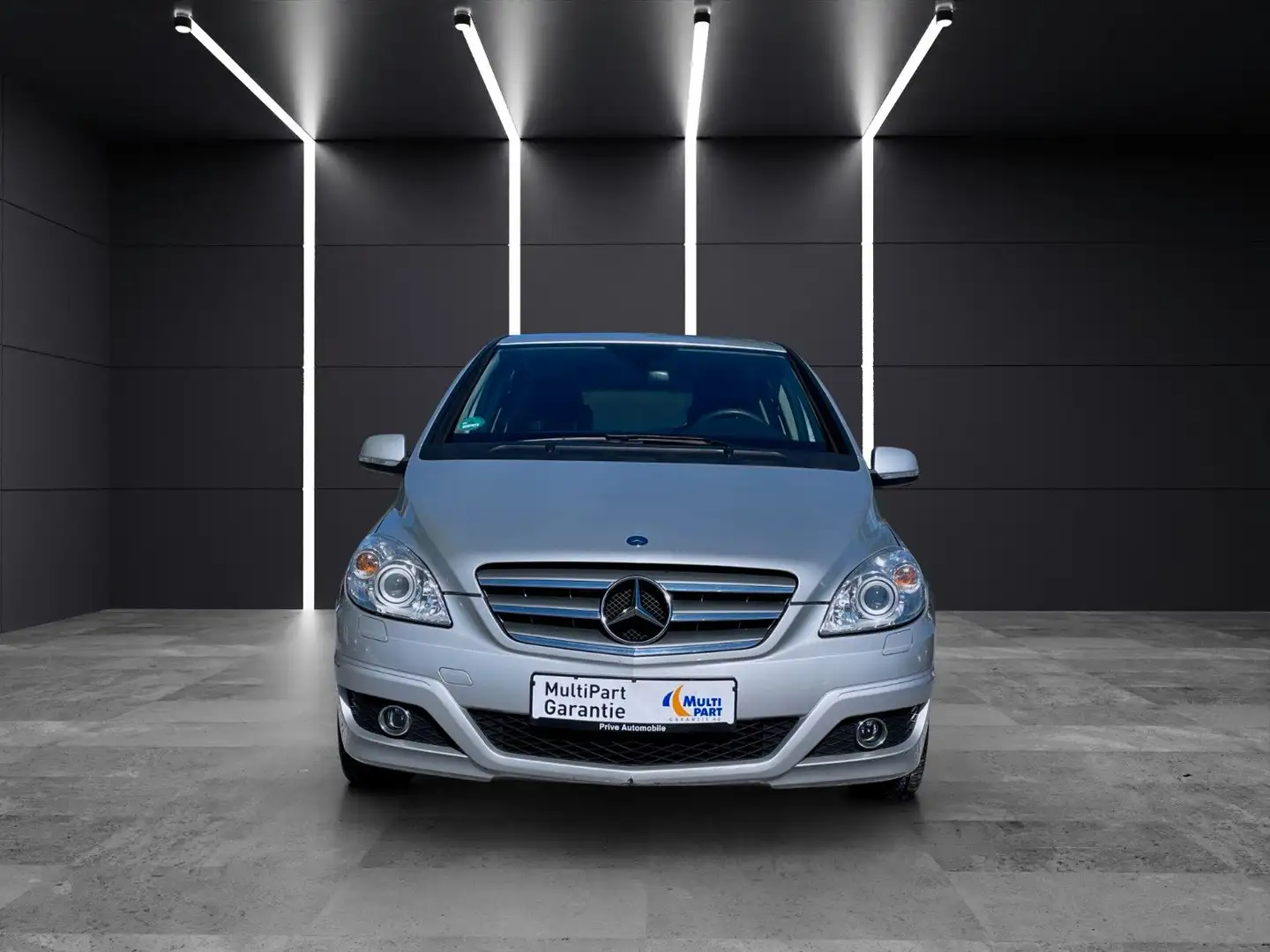 Mercedes-Benz B 200 Bi-Xenon~MFL~8-Fach bereift Silber - 2