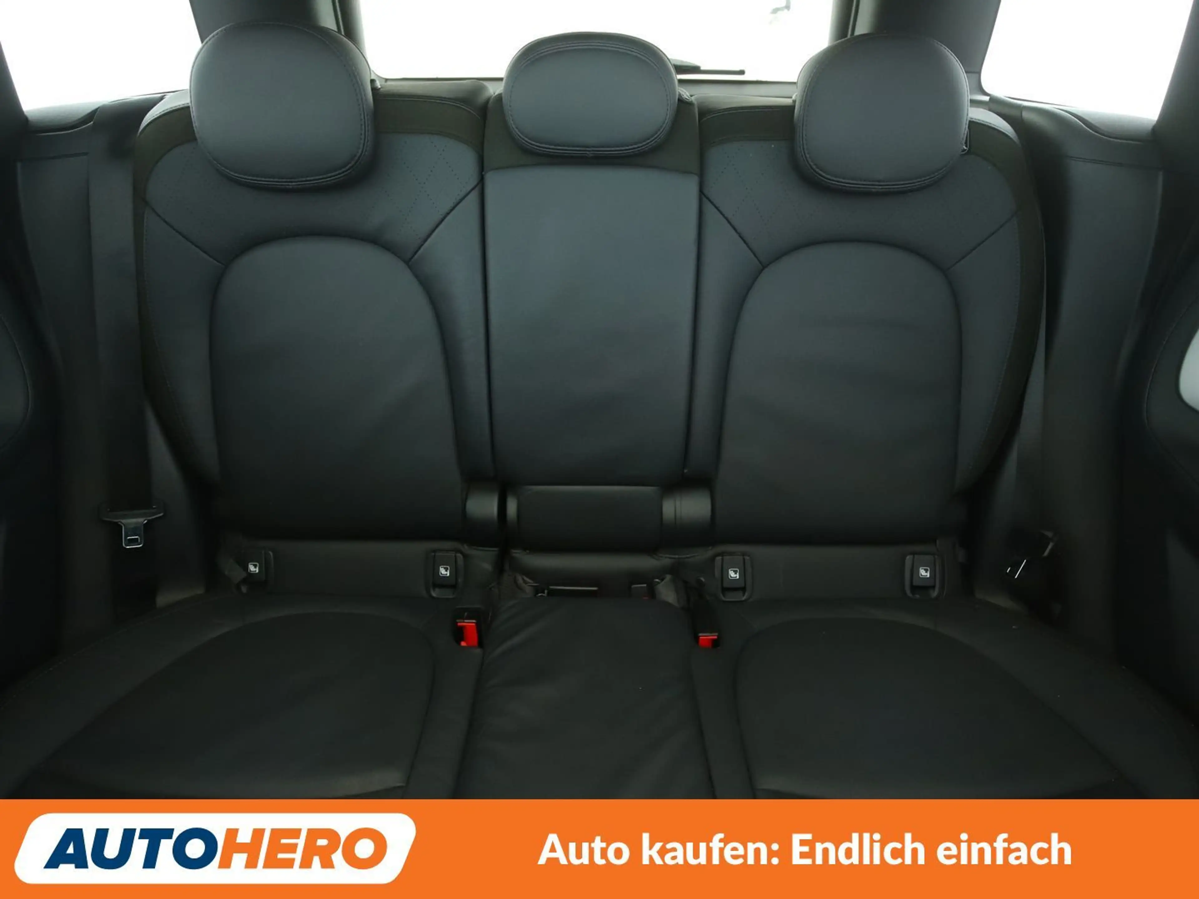 MINI Cooper S Countryman Cooper S ALL4 Yours Trim Aut.*AHK*NAV*LED*ACC*CAM* — photo 15