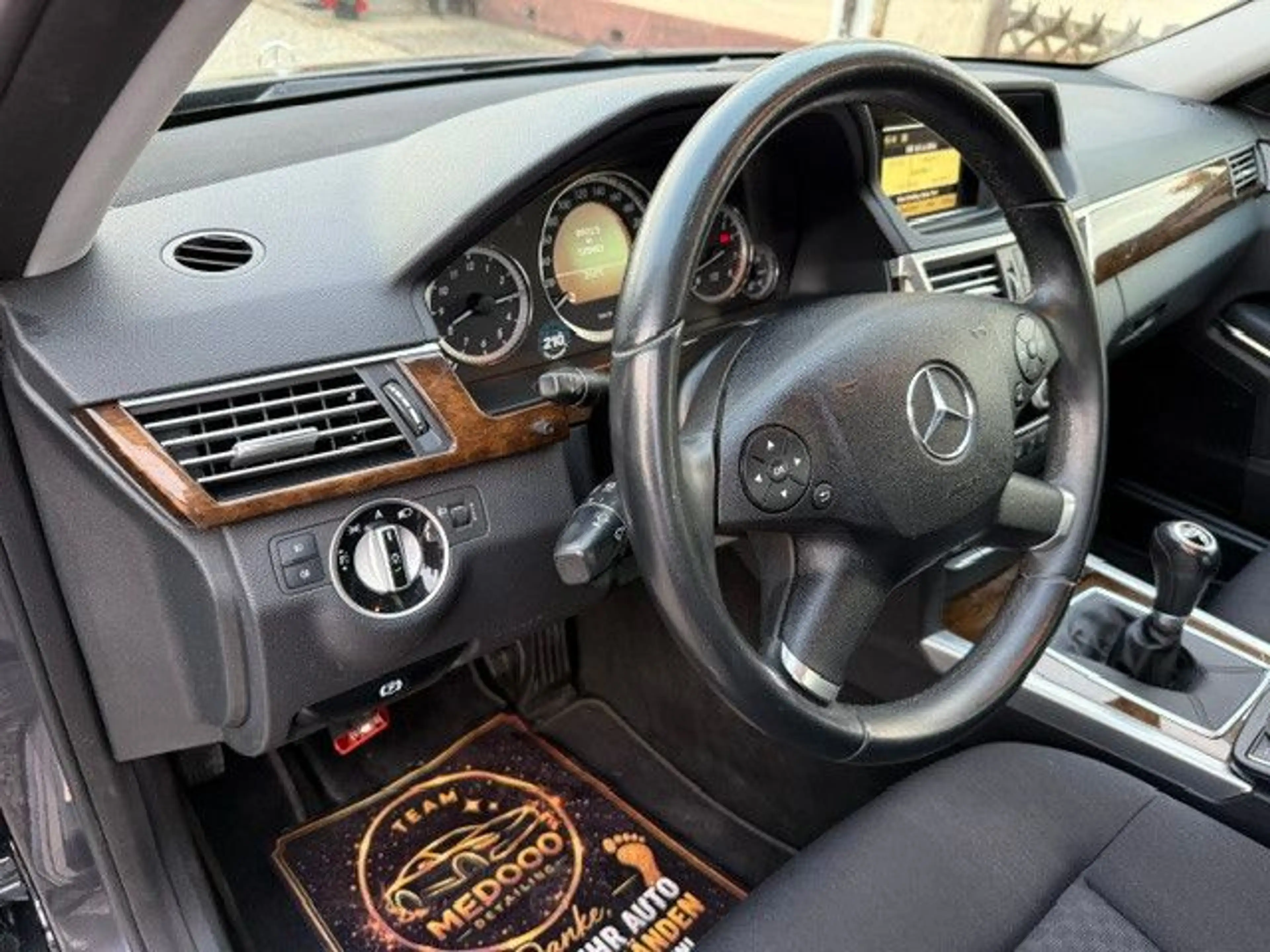 Mercedes-Benz E 200 Limousine E 200 CGI AHK Klimaautomatik — photo 12