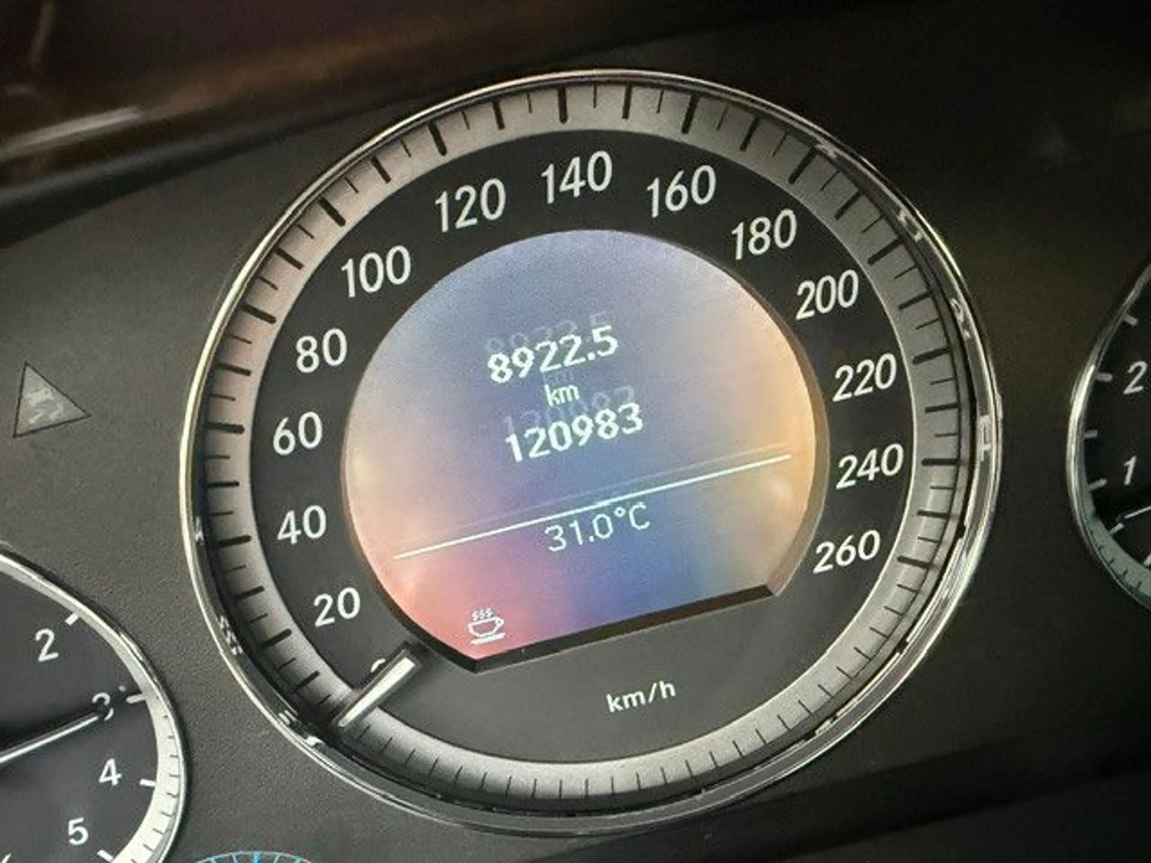 Mercedes-Benz E 200 Limousine E 200 CGI AHK Klimaautomatik — photo 13