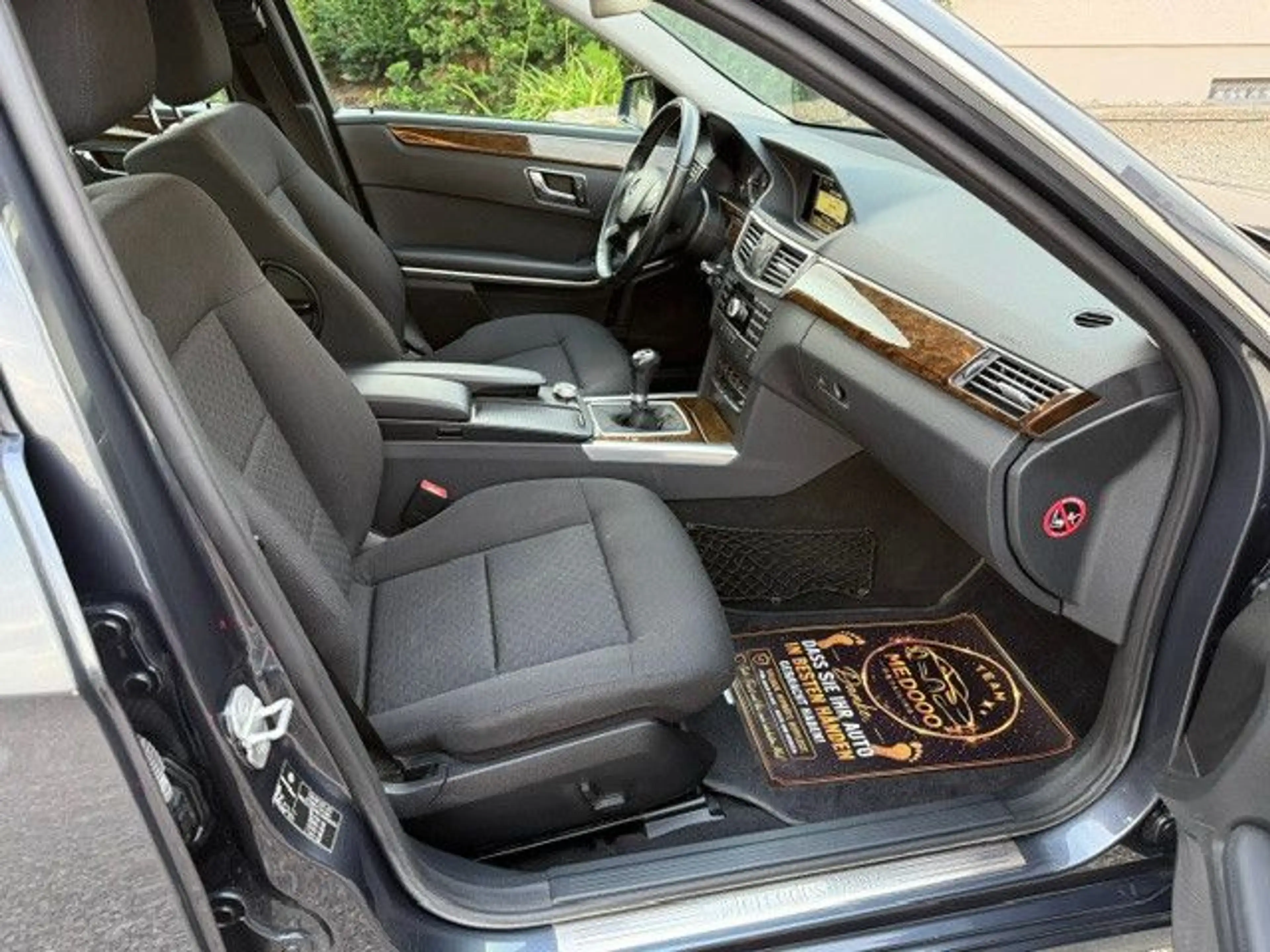 Mercedes-Benz E 200 Limousine E 200 CGI AHK Klimaautomatik — photo 8