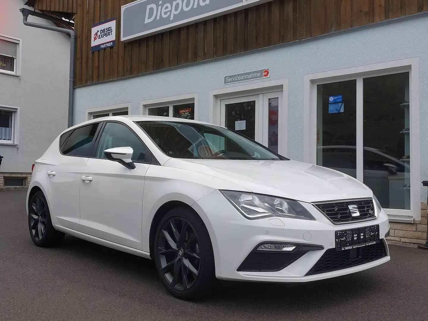SEAT Leon 1.5 TSI ACT OPF FR Weiß - 1
