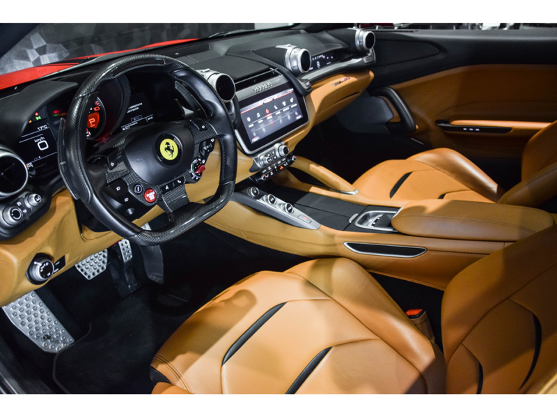 Ferrari GTC4 Lusso 6.3 V12 - ROSSO CORSA / CUOIO — photo 15
