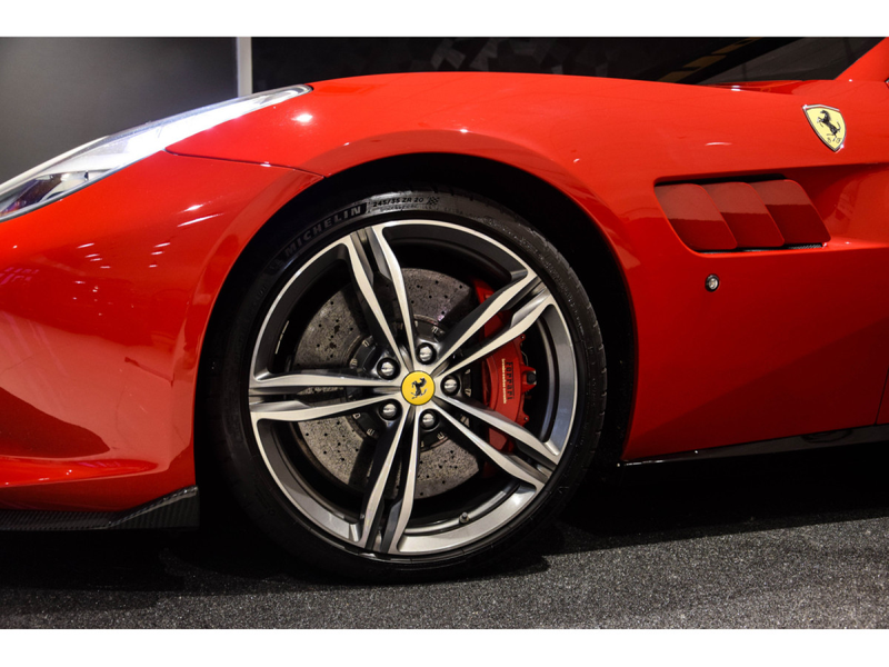 Ferrari GTC4 Lusso 6.3 V12 - ROSSO CORSA / CUOIO — photo 14