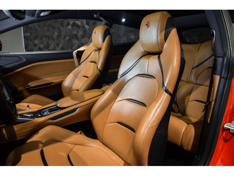 Ferrari GTC4 Lusso 6.3 V12 - ROSSO CORSA / CUOIO — photo 8