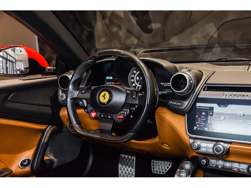 Ferrari GTC4 Lusso 6.3 V12 - ROSSO CORSA / CUOIO — photo 9