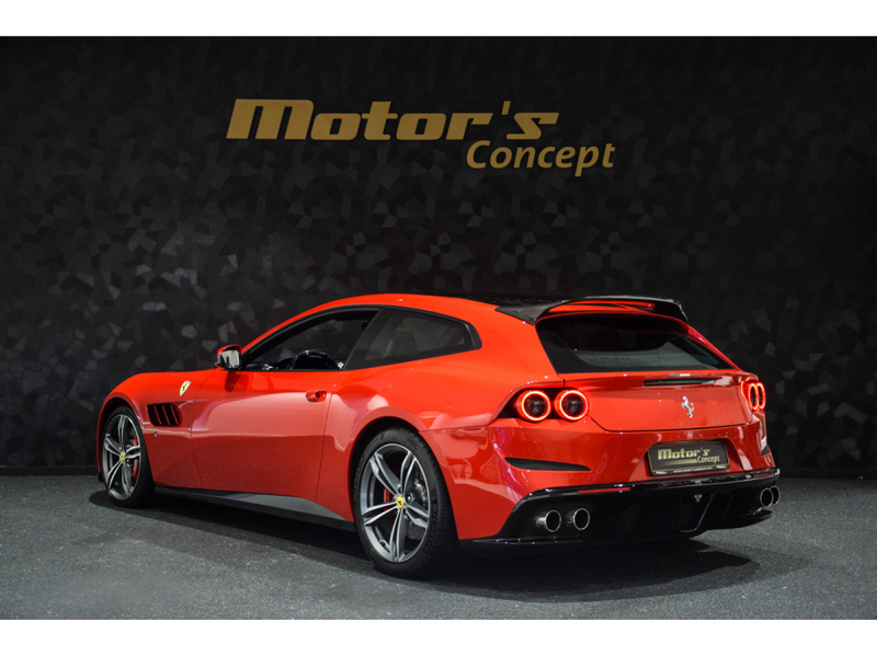 Ferrari GTC4 Lusso 6.3 V12 - ROSSO CORSA / CUOIO — photo 7
