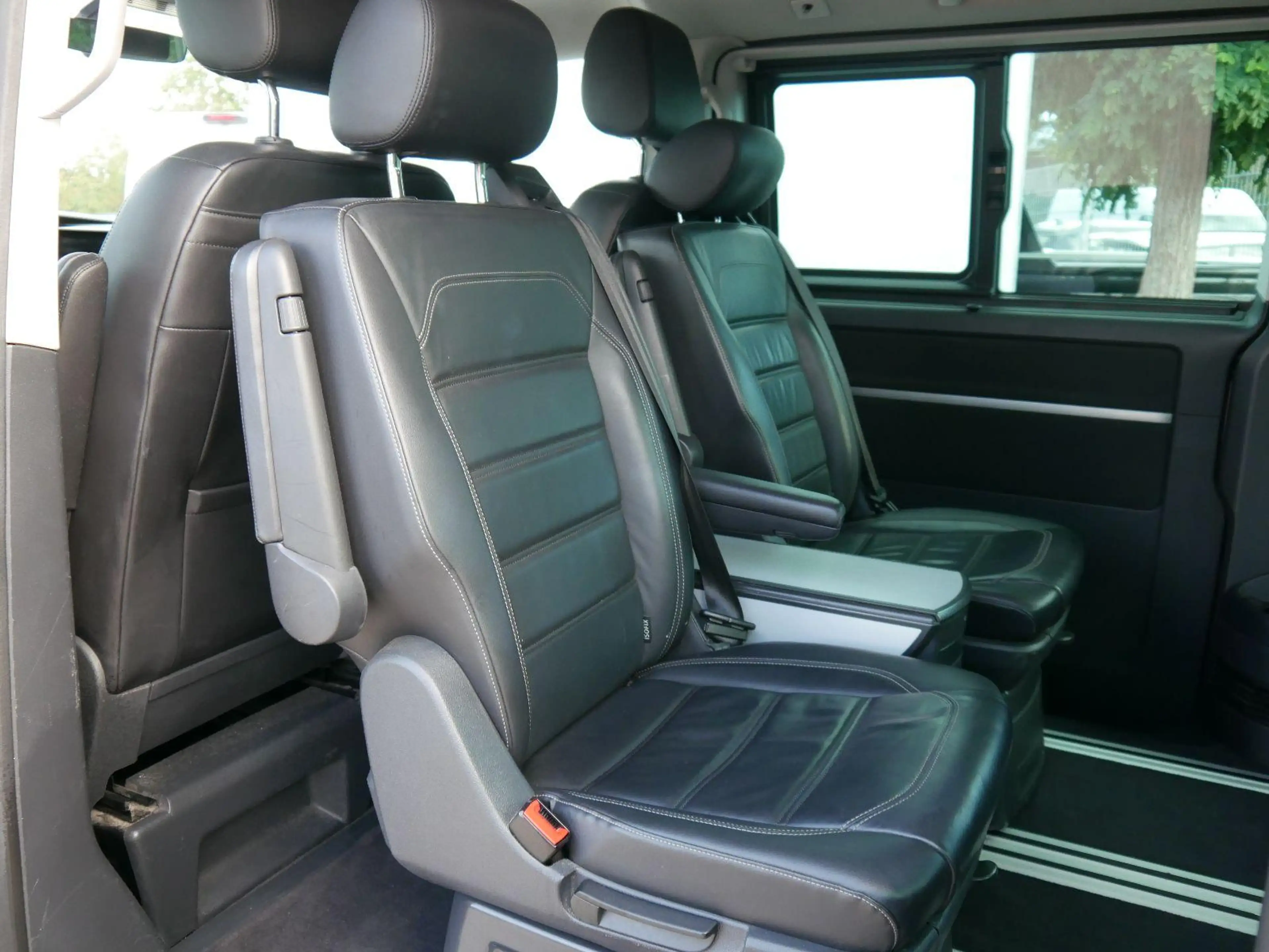Volkswagen T6.1 Multivan 2.0 TDI Comfortline DSG 7-SITZER*AHK*PDC*NAVI*SMAR — photo 10