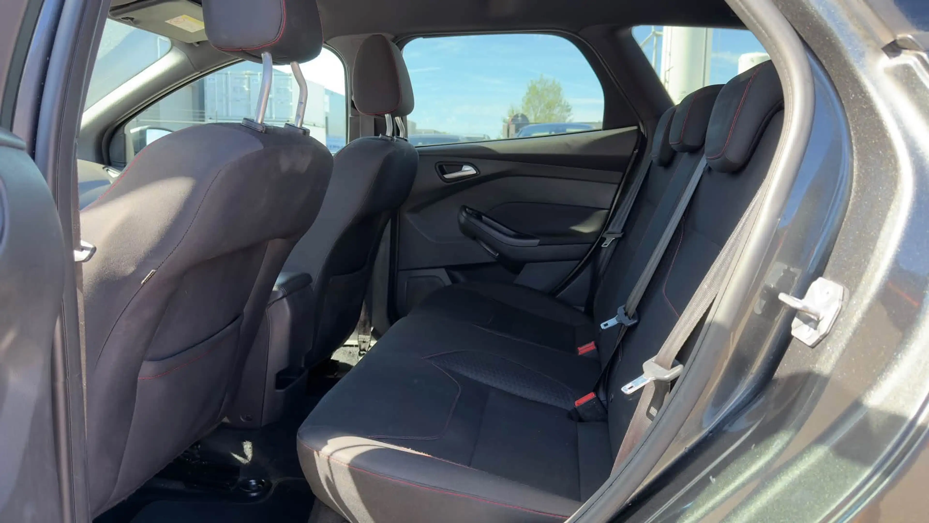 Ford Focus FORD FOCUS ST LINE 1.0 ECOBOOST – 1E EIGENAAR – NAVI – TREKHAAK – — photo 9