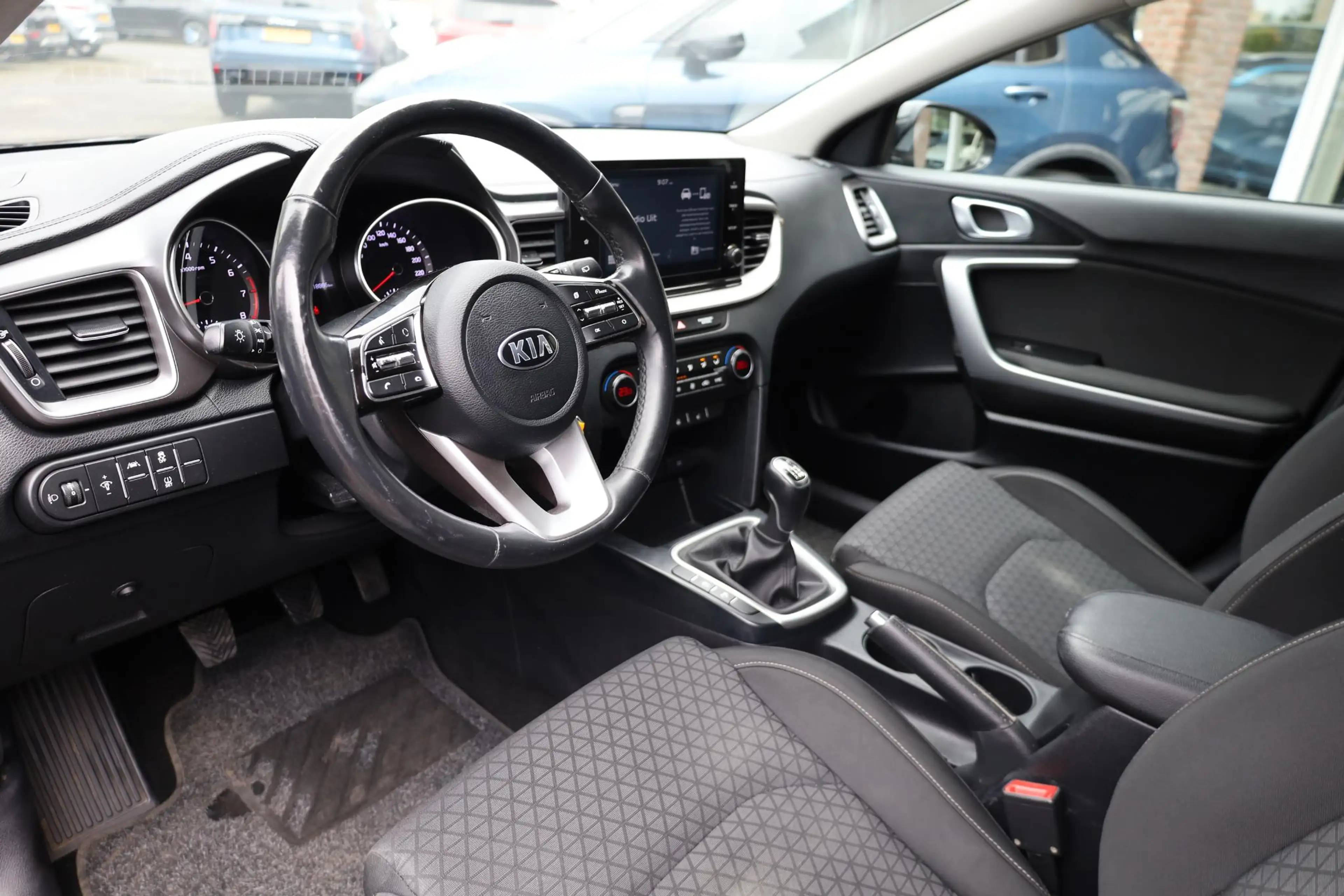 Kia XCeed 1.5 T-GDI MHEV DynamicLine STUUR/STOELVERW. CAMERA — photo 8