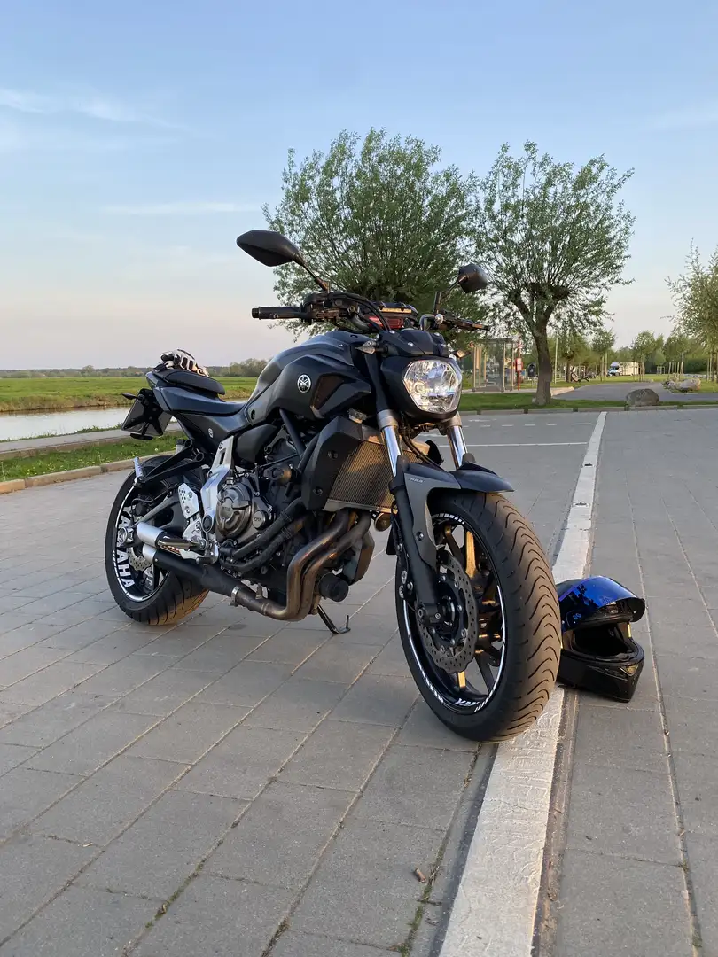 Yamaha MT-07 - 1