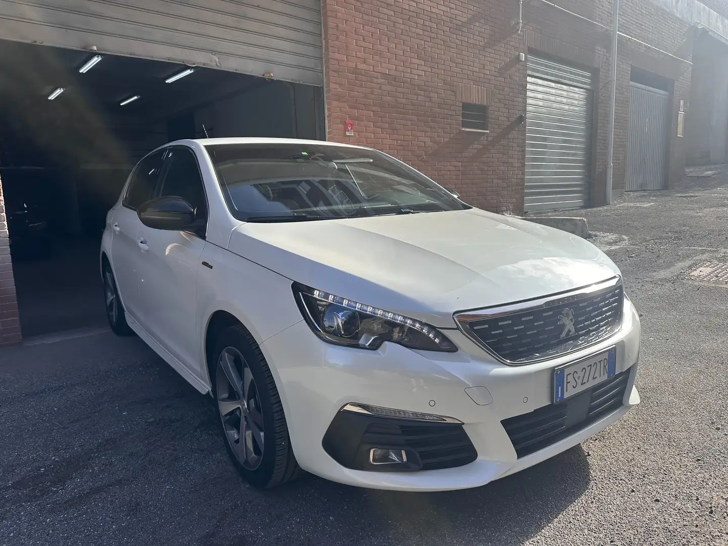 Peugeot 308 *Gt Line*autom*f1* Bianco - 2