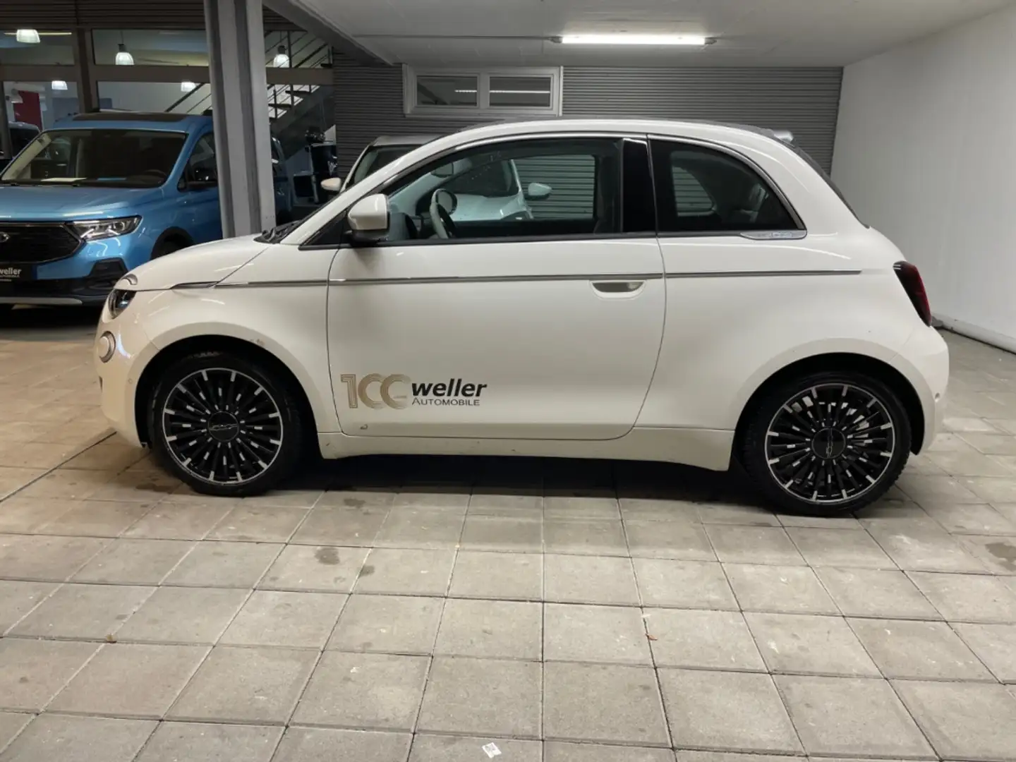 Fiat 500e By Bocelli Rückfahrkamera Navi Sitzheizung Klimaau Weiß - 2