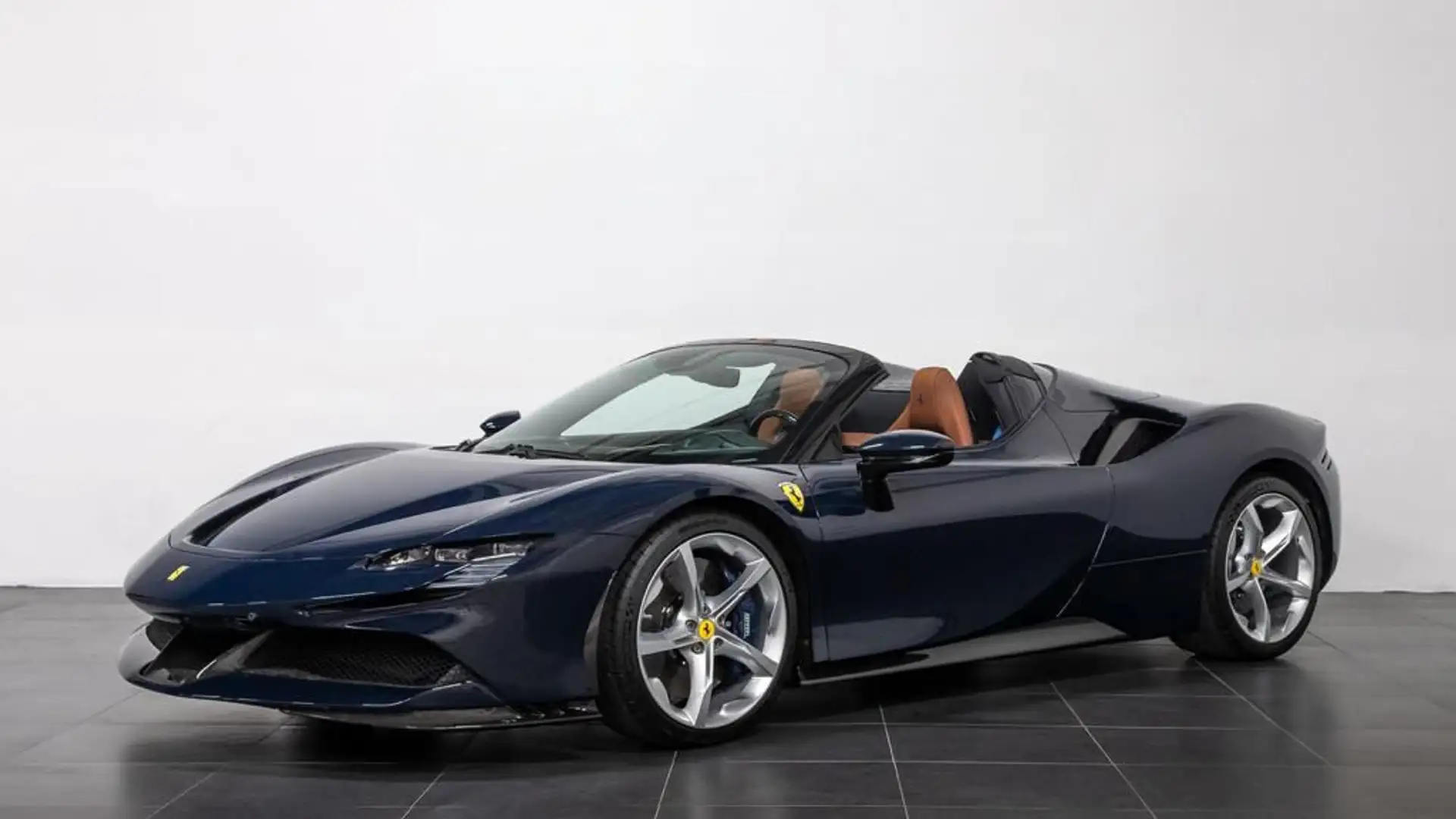 Ferrari SF90 Spider like new / Blu Pozzi / Carbon Albastru - 1