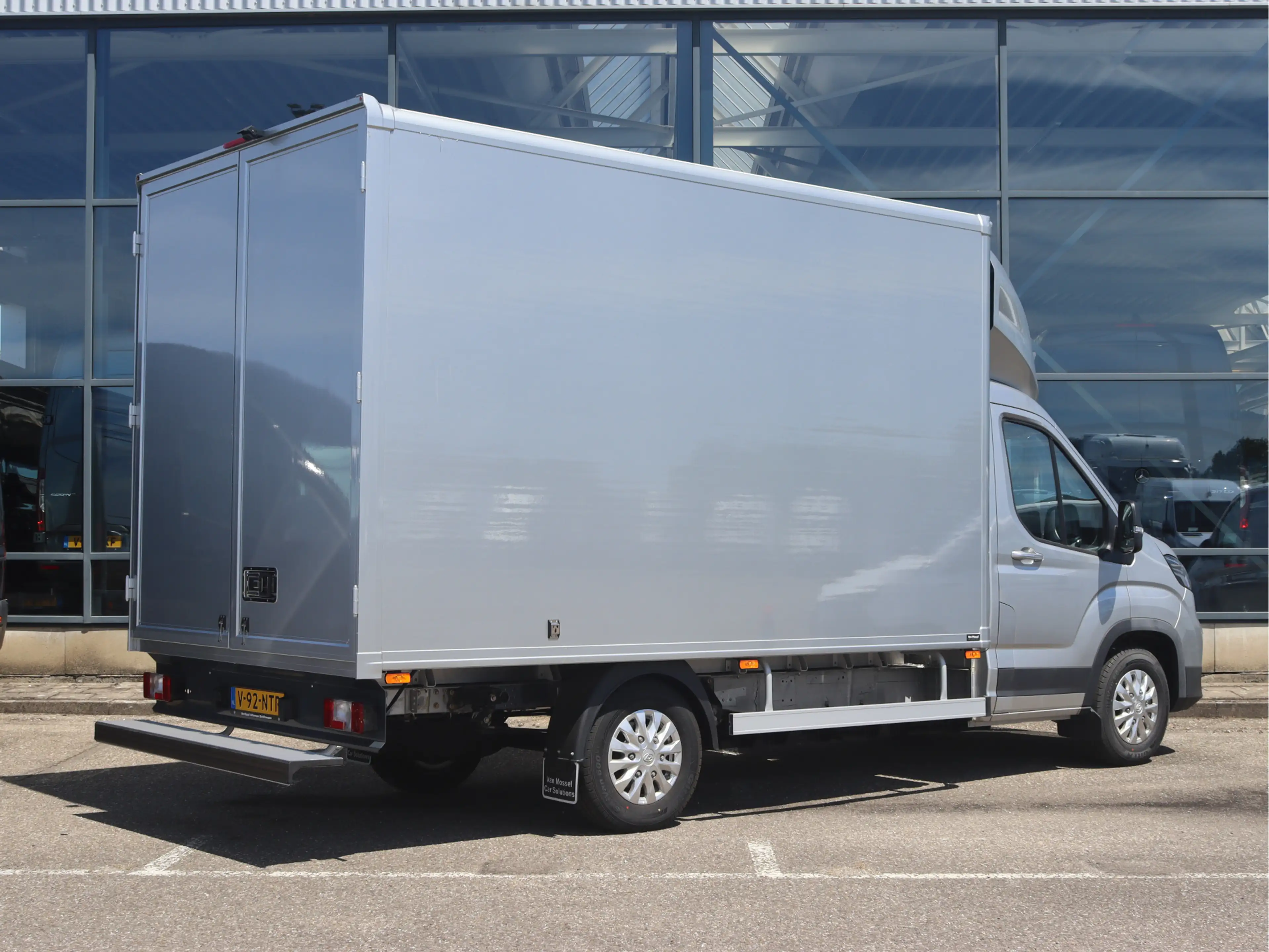 Maxus eDeliver 9 L3 Business DEAL 65 kWh — photo 2