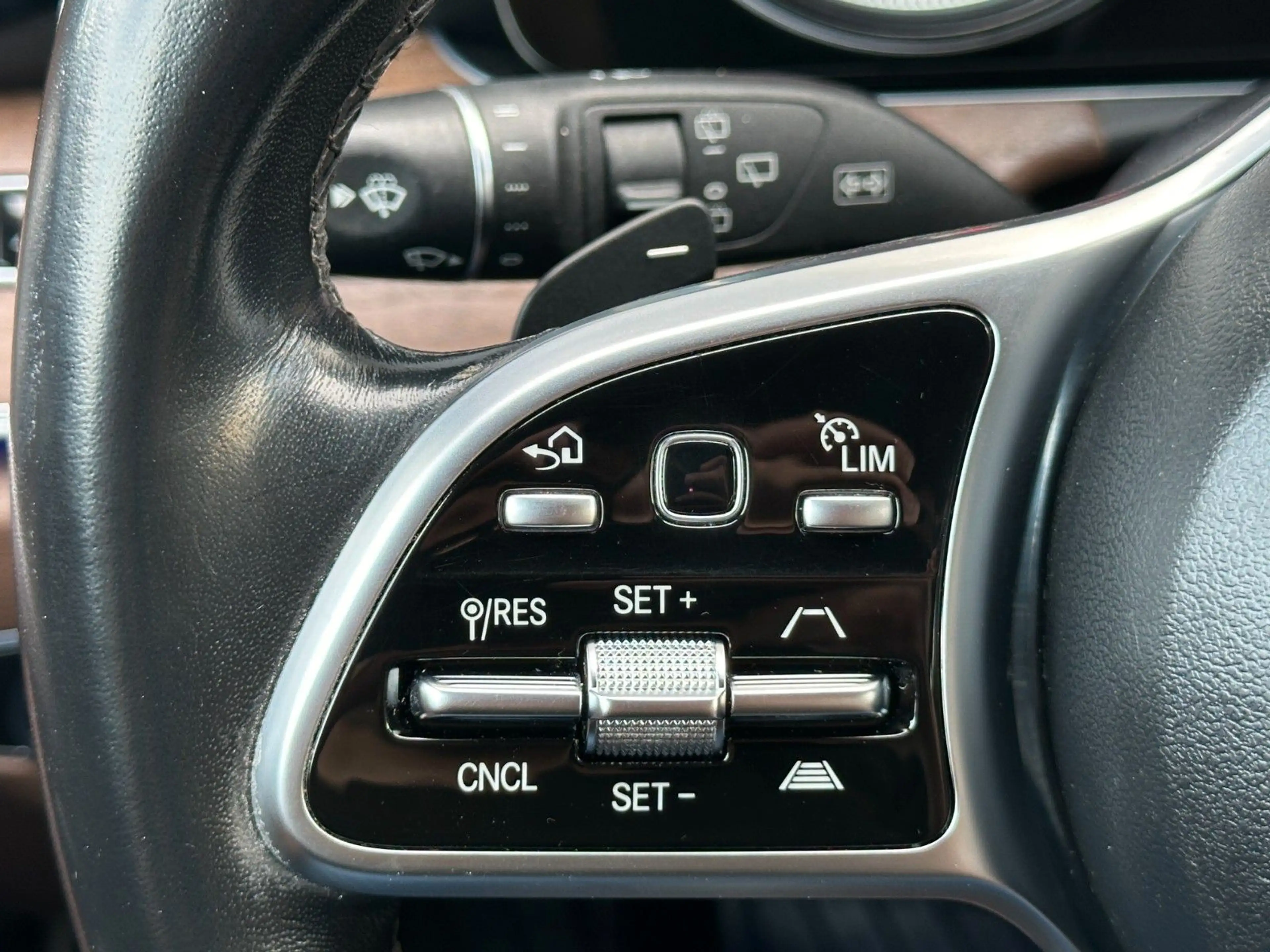 Mercedes-Benz E 400 d 4Matic*AMG*COMAND*BURMESTER*ACC+*360° — photo 10