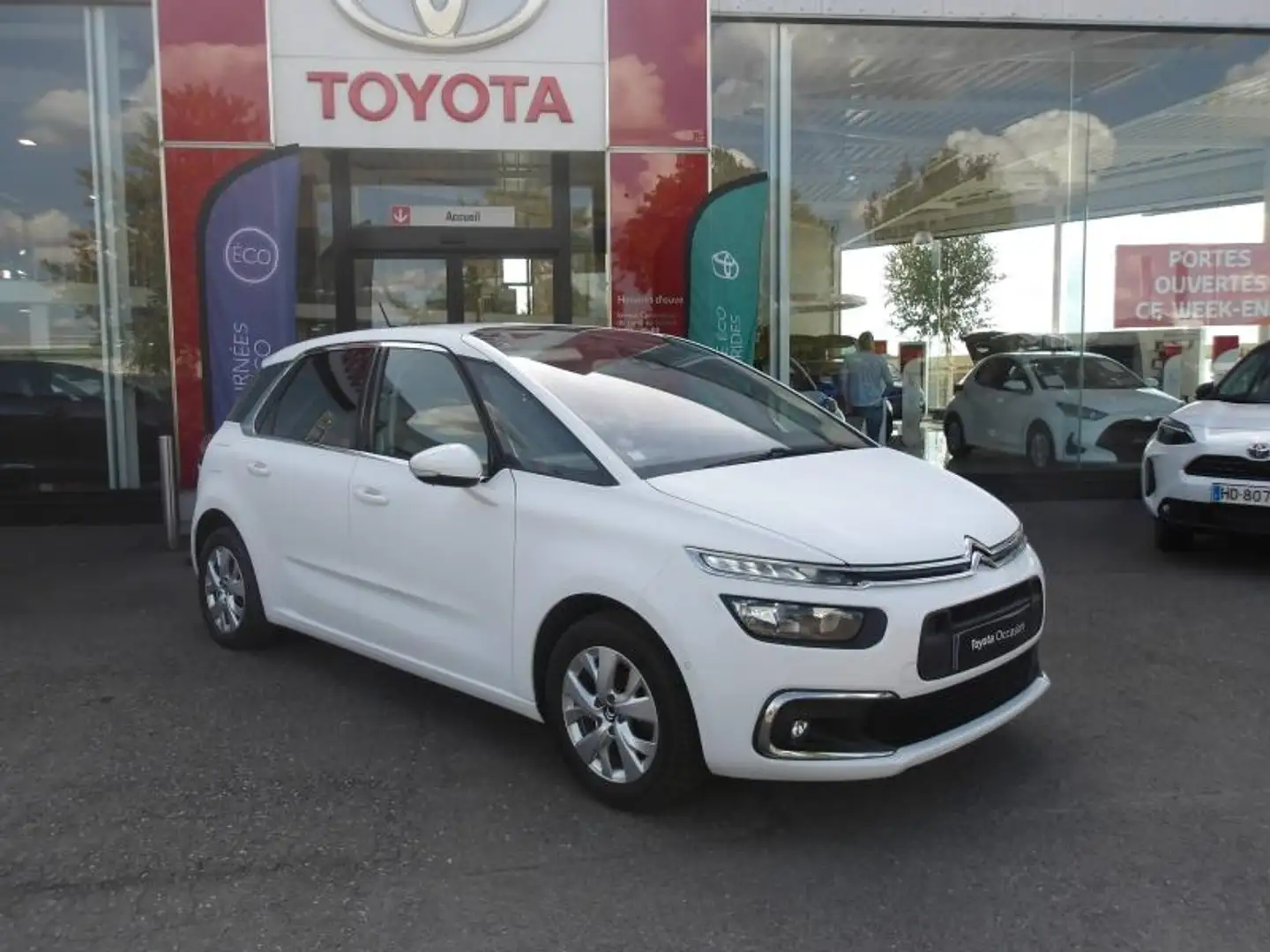 Citroen C4 Picasso PureTech 130ch Shine S\u0026S Blanc - 1