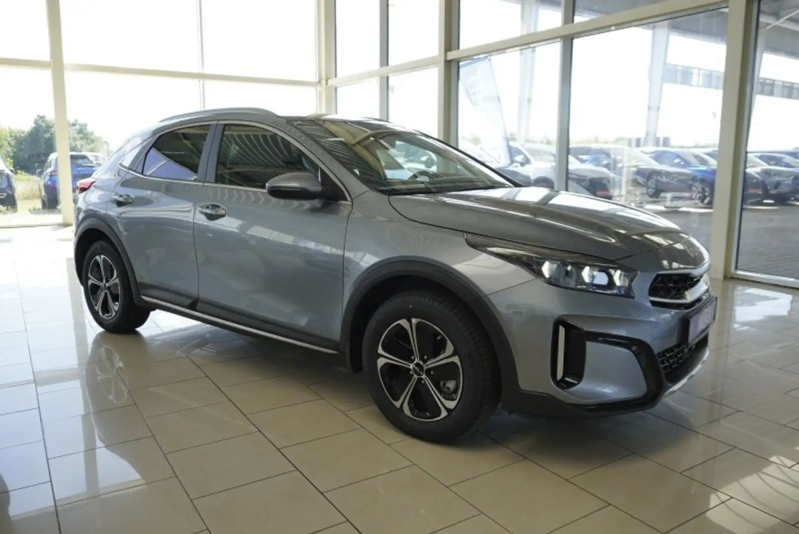 Kia XCeed 1.6GDI Plug-in Hybrid ACC/Kamera/Keyless/Winterp. Silber - 1