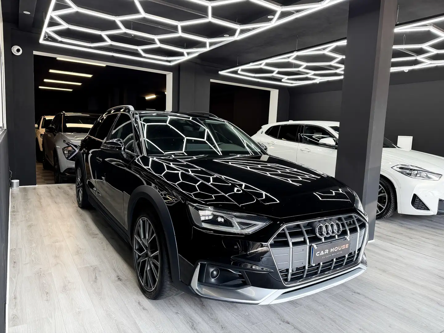 Audi A4 allroad 45 tfsi 245 cv elettrica/benzina Nero - 2