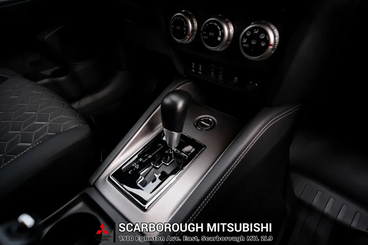 Mitsubishi RVR снимка Mitsubishi RVR