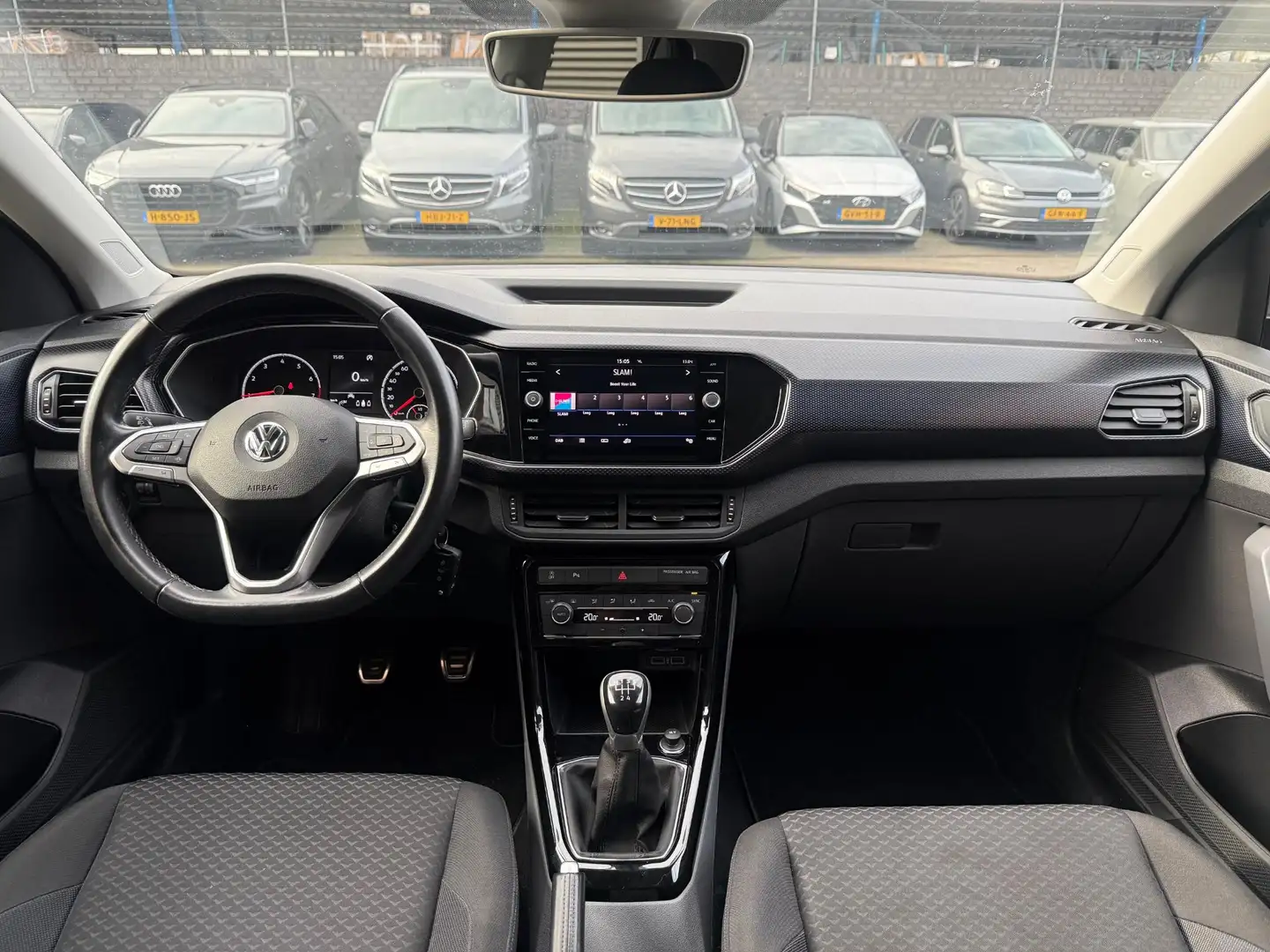 Volkswagen T-Cross 1.0 TSI Life Cruise CarPlay Camera Grijs - 2