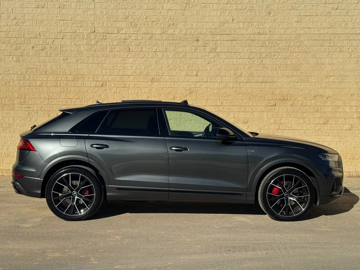 Audi Q8 Q8 50 TDI Black line plus quattro plus Gris - 2