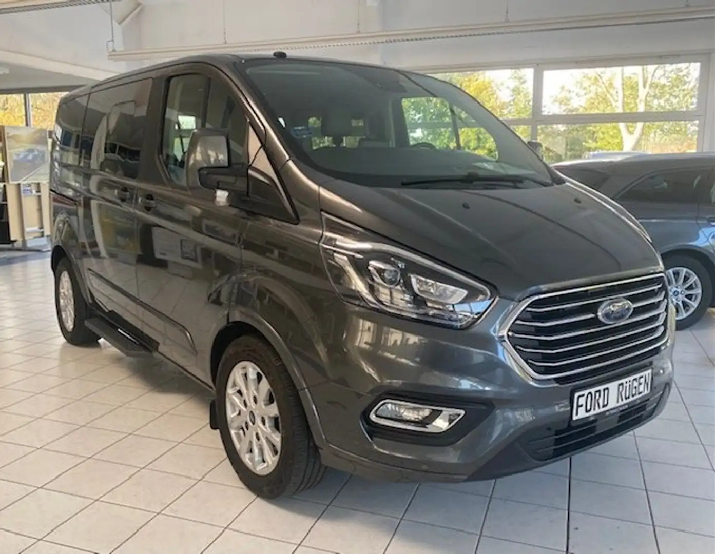 Ford Transit Custom Top gepflegter Tourneo Titanium 310 L1 Grau - 2