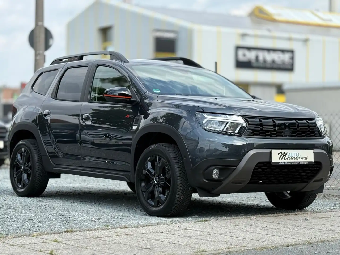 Dacia Duster II EXTREME 4X4 AHK 03/29GARANTIE CAM NAVI Gris - 1