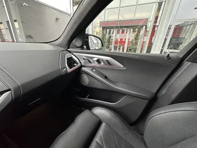BMW XM 50e Aut. / Iconic Glow / AHK / Massage / Harman... Ansicht 44