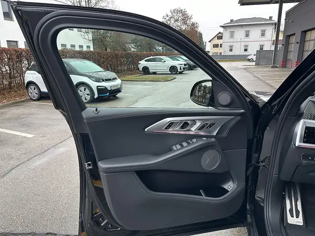 BMW XM 50e Aut. / Iconic Glow / AHK / Massage / Harman... Ansicht 31