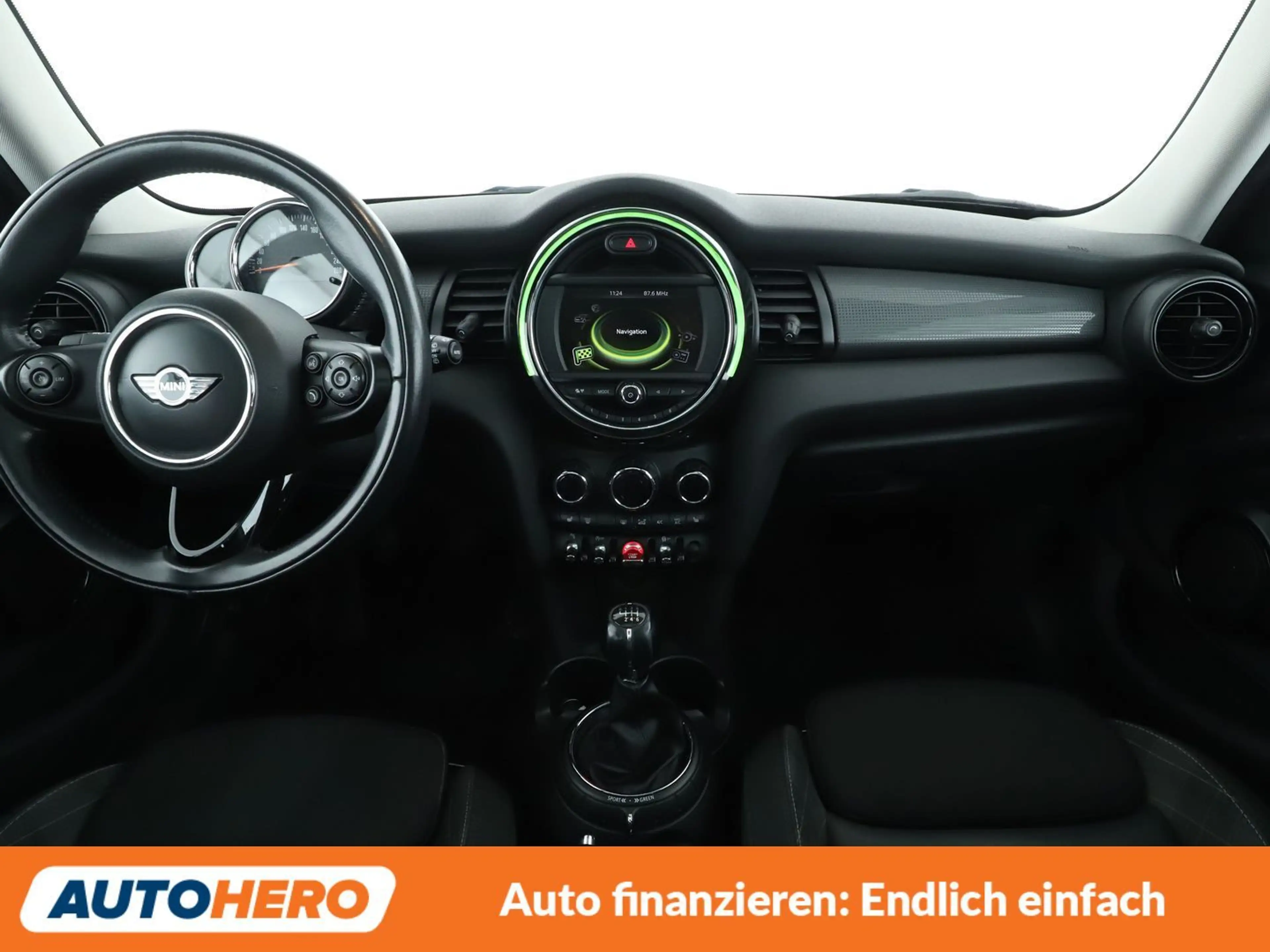 MINI Cooper D Cooper D *NAVI*TEMPO*PDC*SHZ*PANO*KLIMA* — photo 12