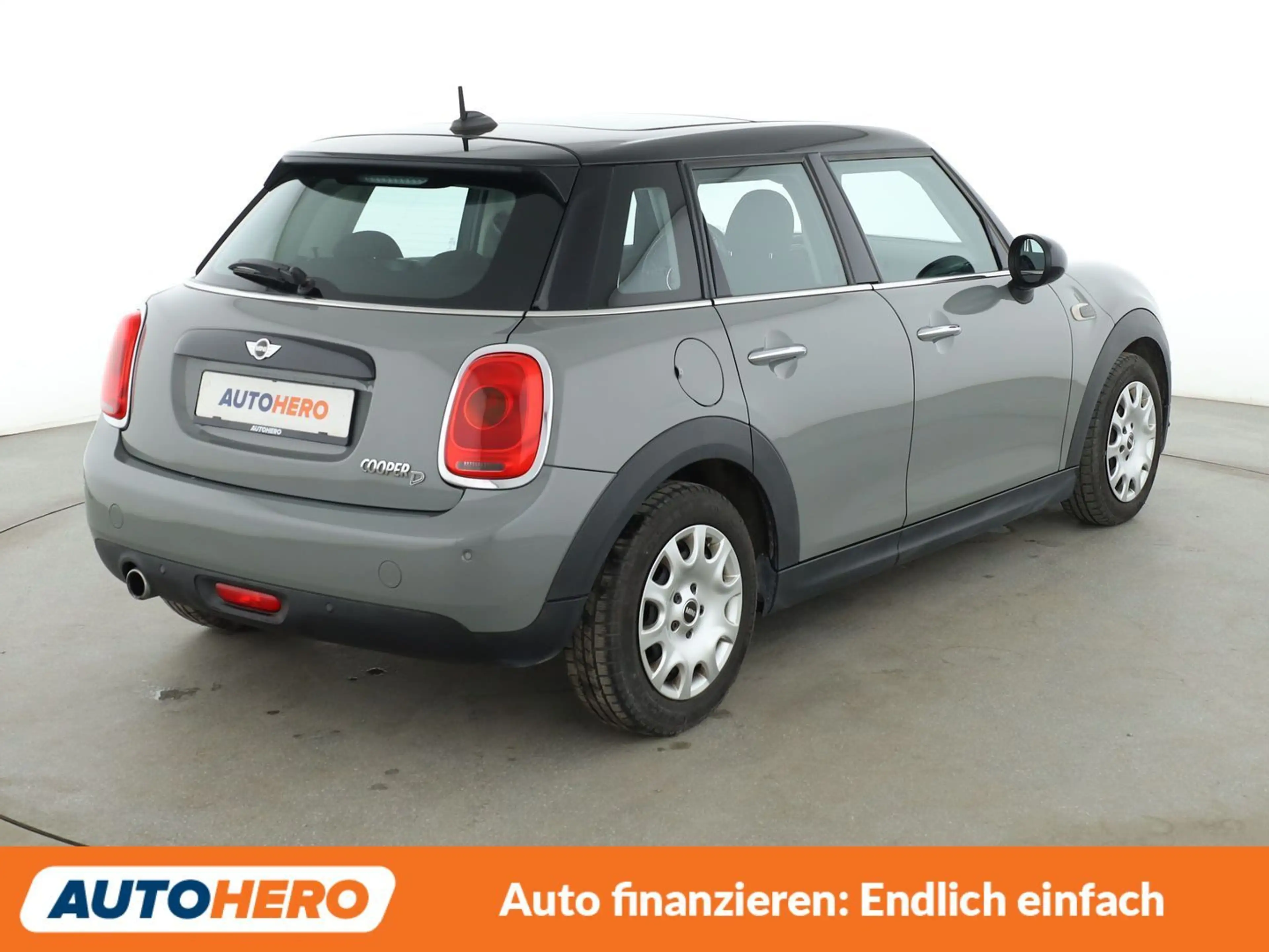MINI Cooper D Cooper D *NAVI*TEMPO*PDC*SHZ*PANO*KLIMA* — photo 6