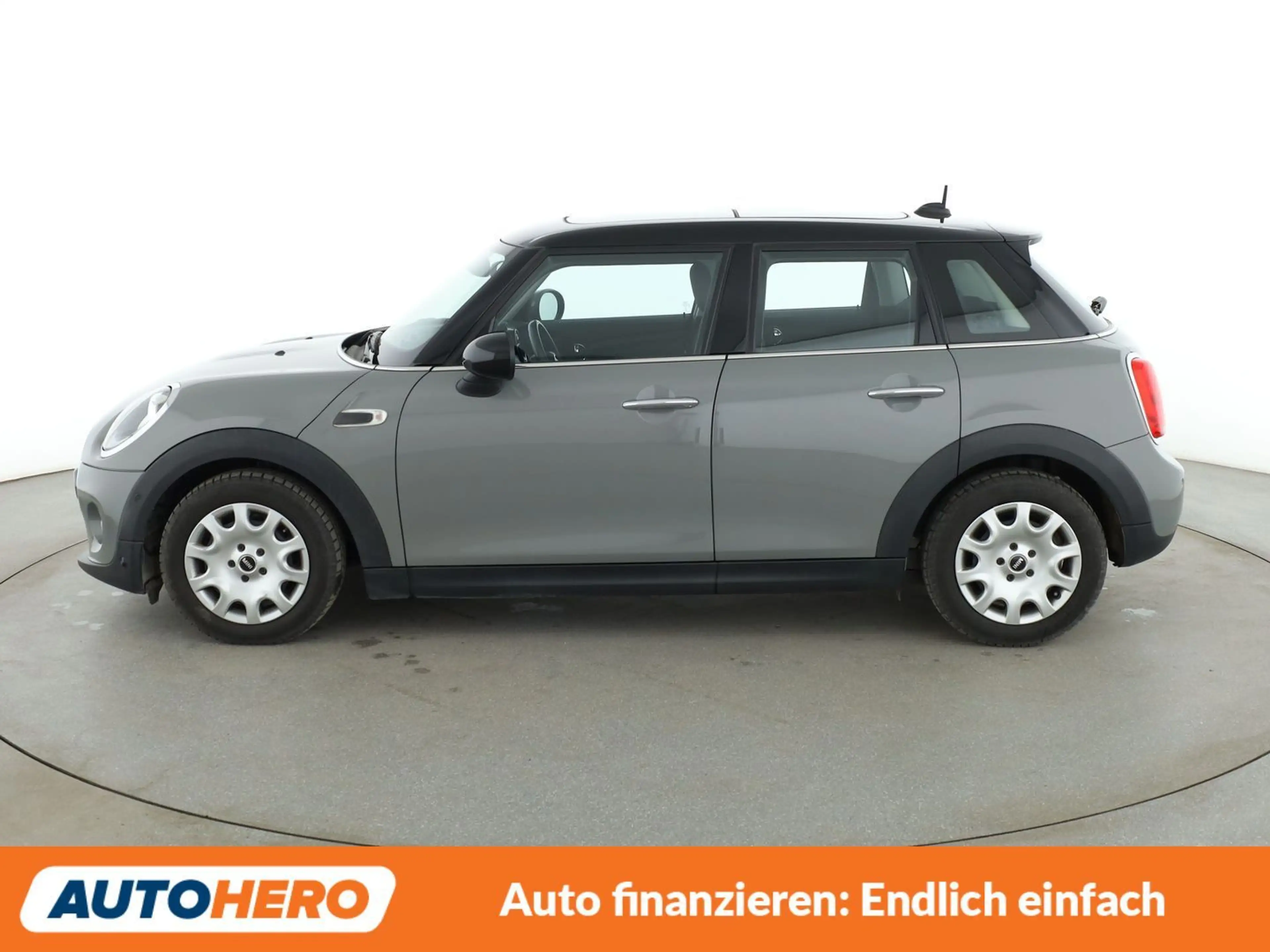 MINI Cooper D Cooper D *NAVI*TEMPO*PDC*SHZ*PANO*KLIMA* — photo 3